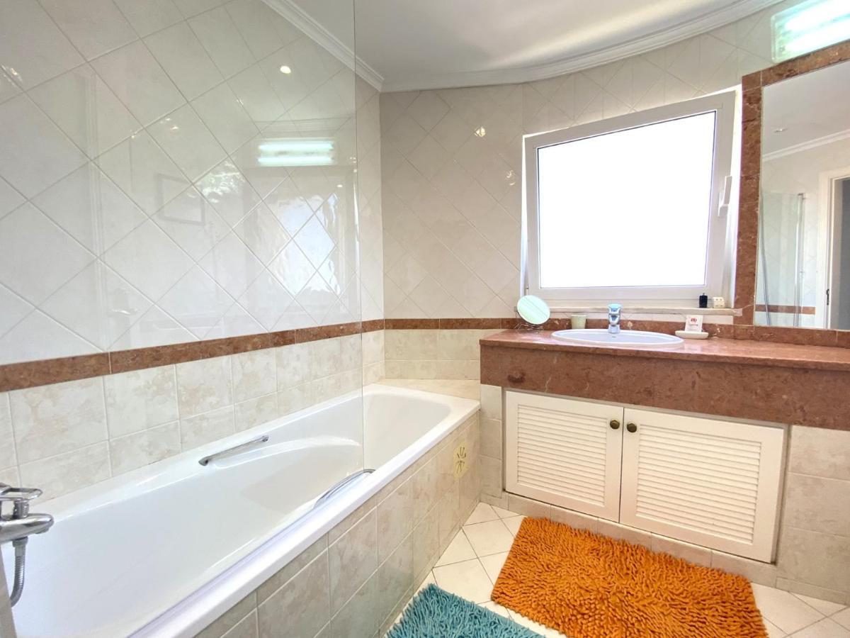 Vilamoura Central 6 With Pool By Homing Екстер'єр фото